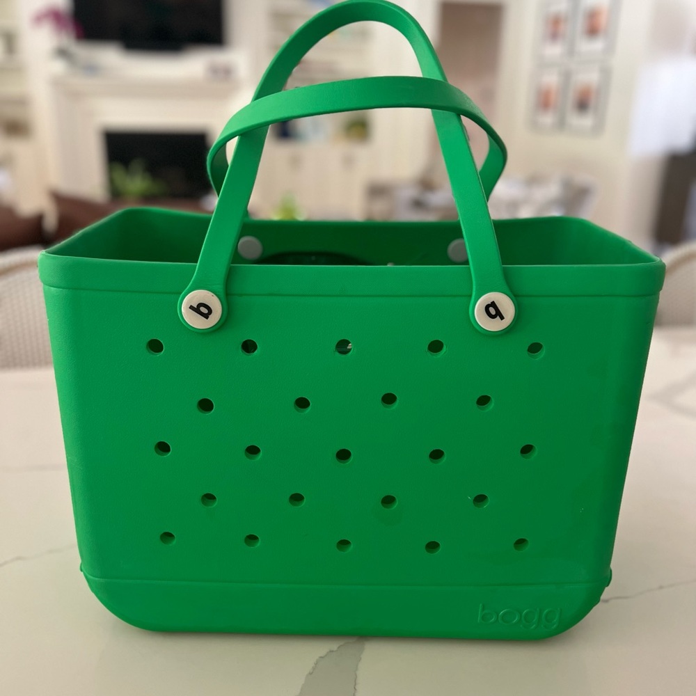 Large Kelly Green Bogg bag